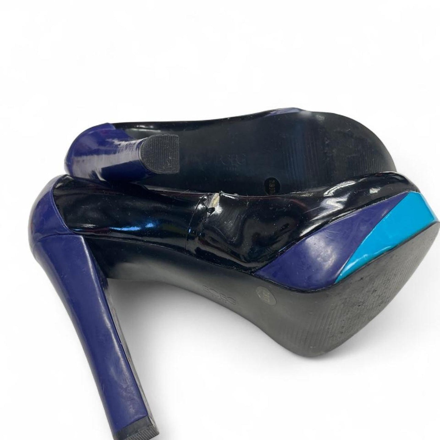 Black purple patent leather pump