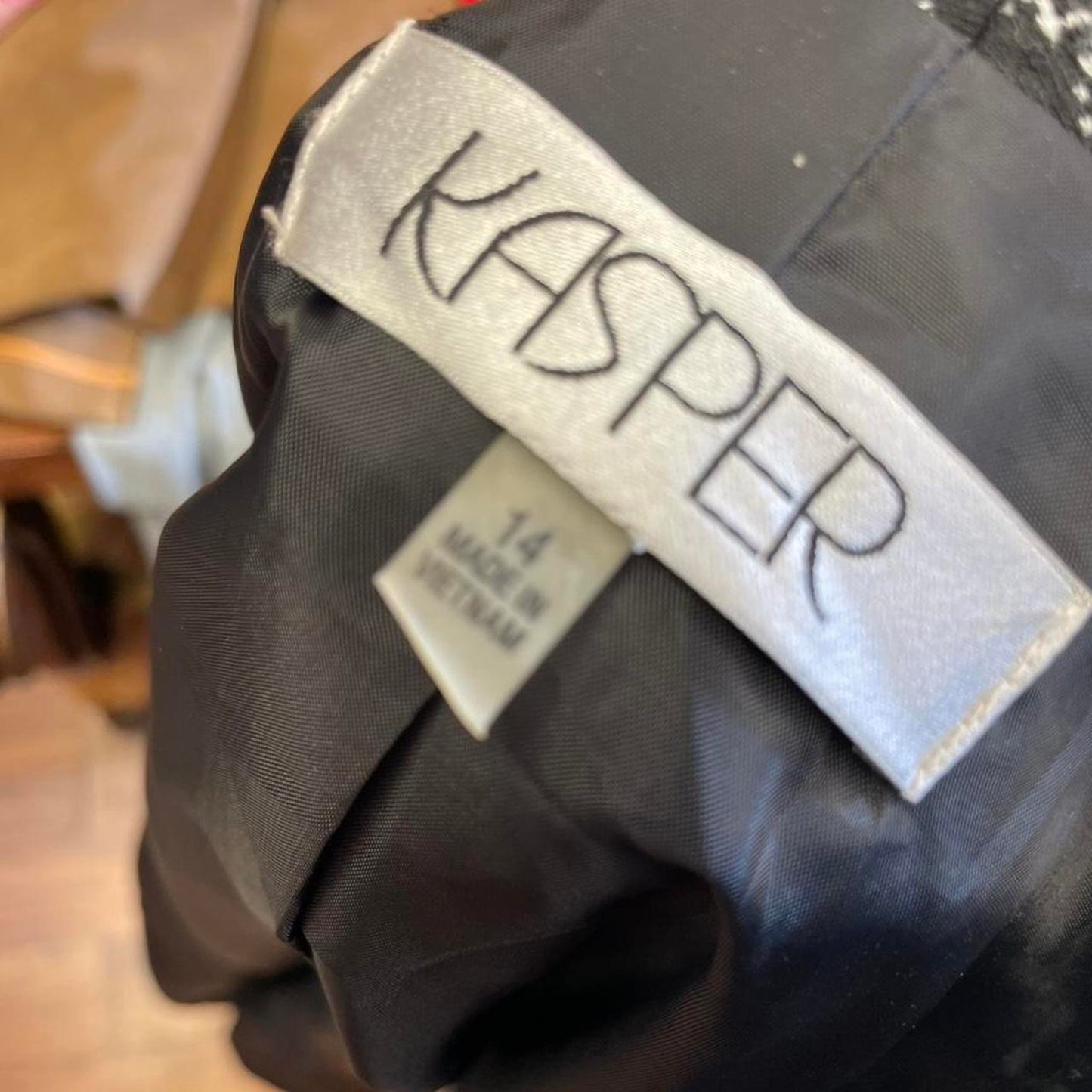 Kasper black and white blazer