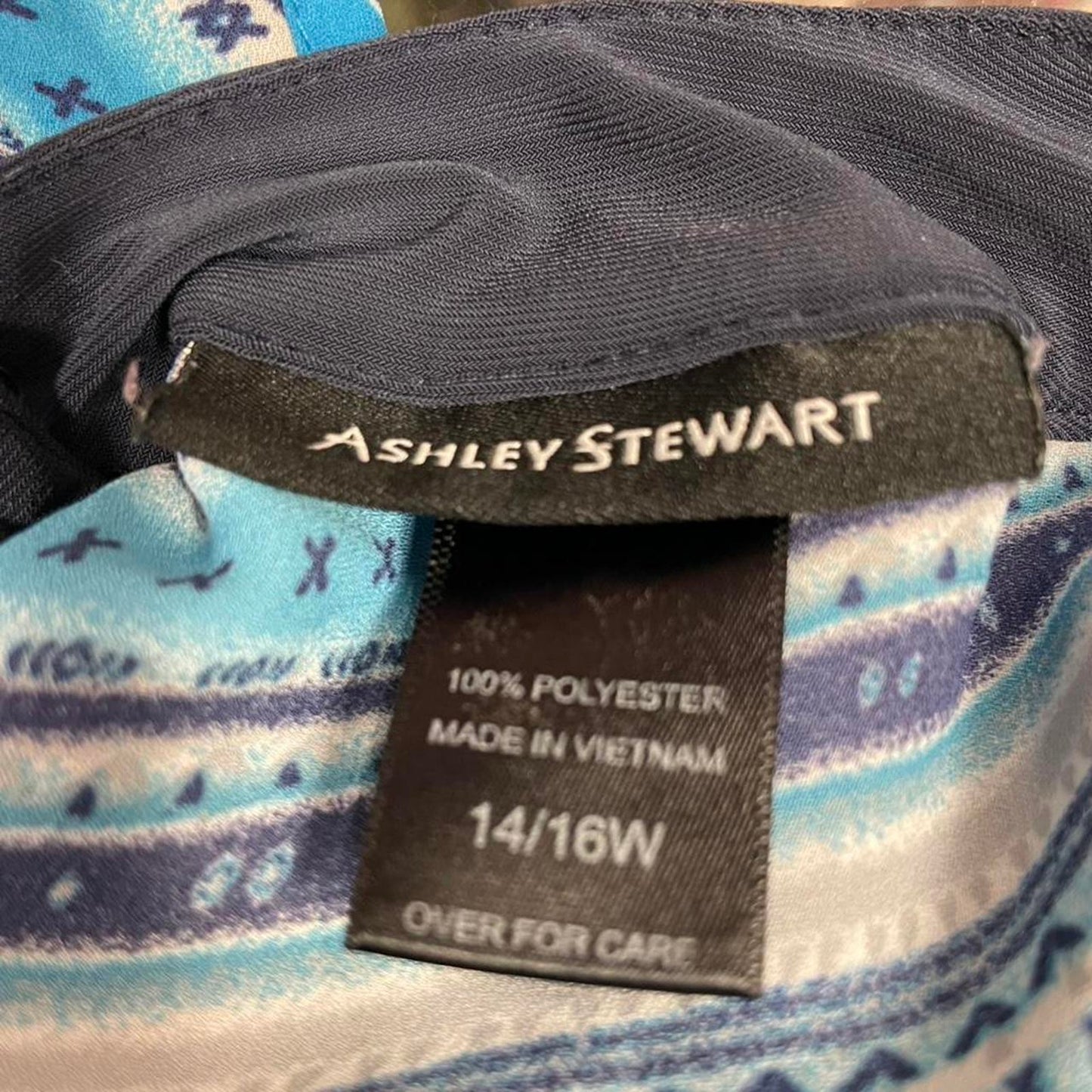 Blue paisley print tank top