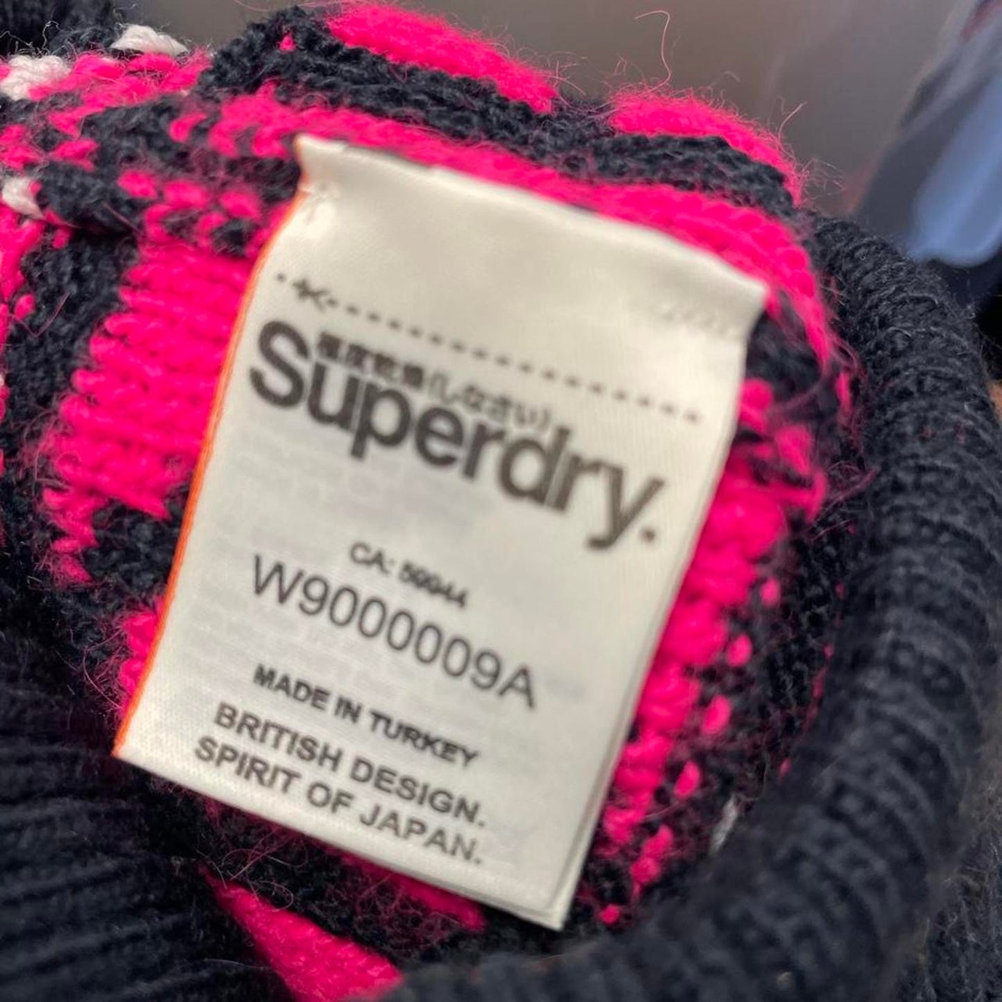 Superdry pink and black beanie