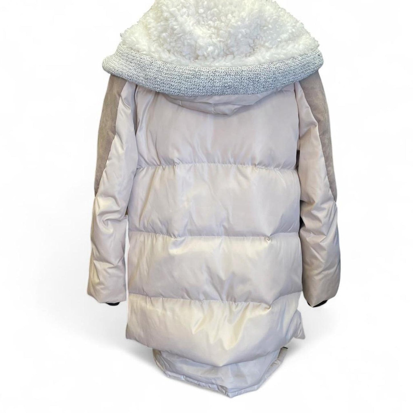 Cream puffer coat with fur