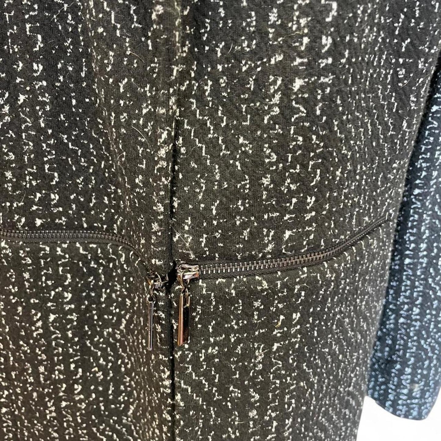 Kasper black and white blazer