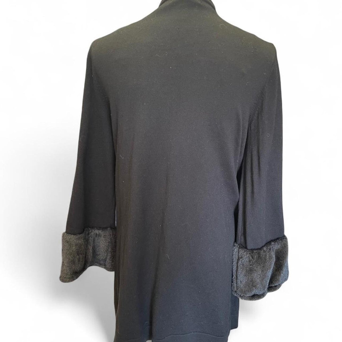 Black cardigan with pockets