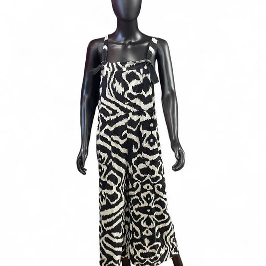 Black and white maxi dress
