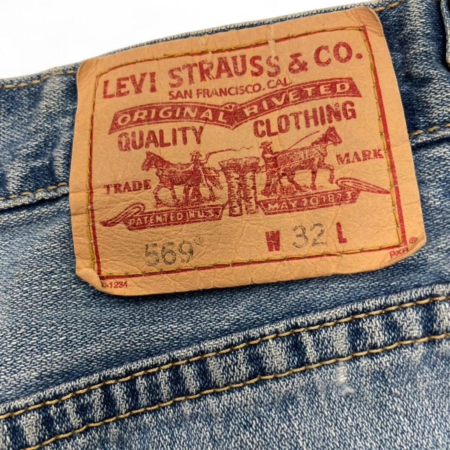 Levis blue denim shorts