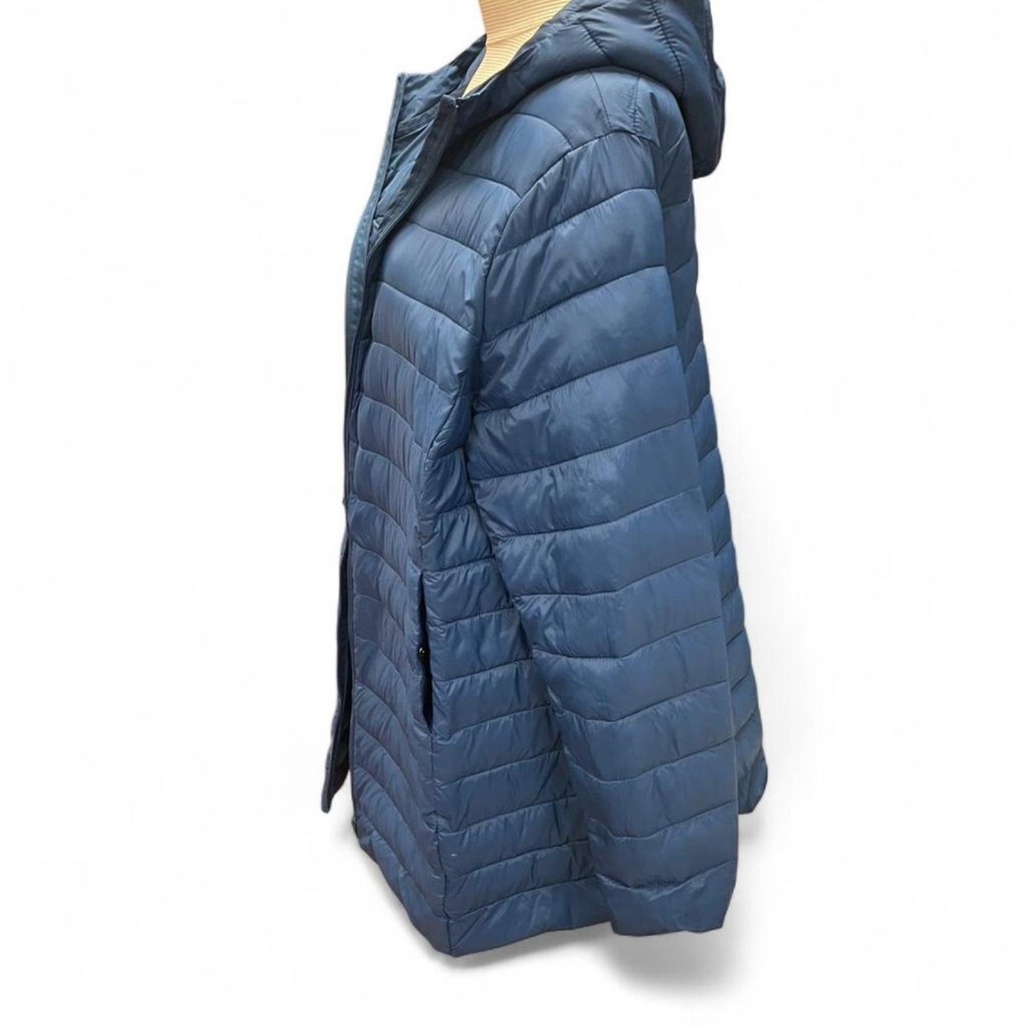 Swiss tech blue puffer coat