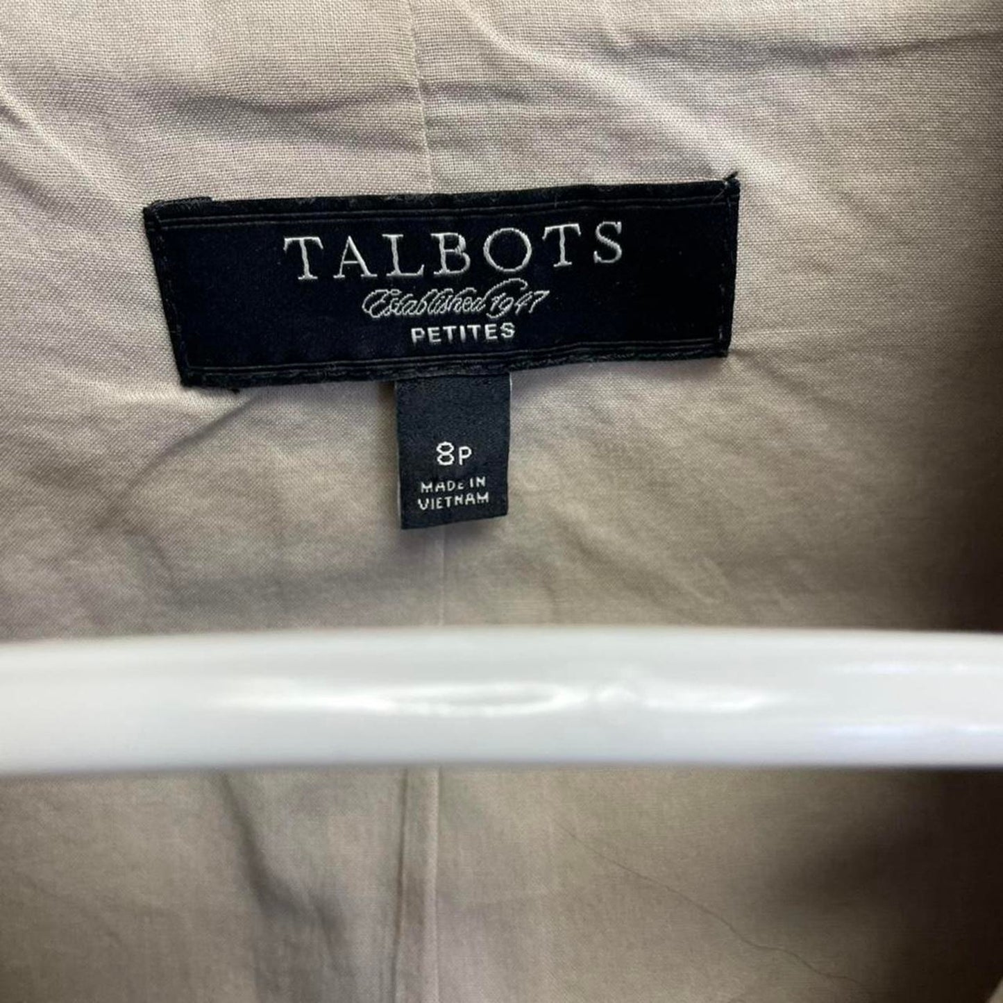 Talbots cream blazer with pockets