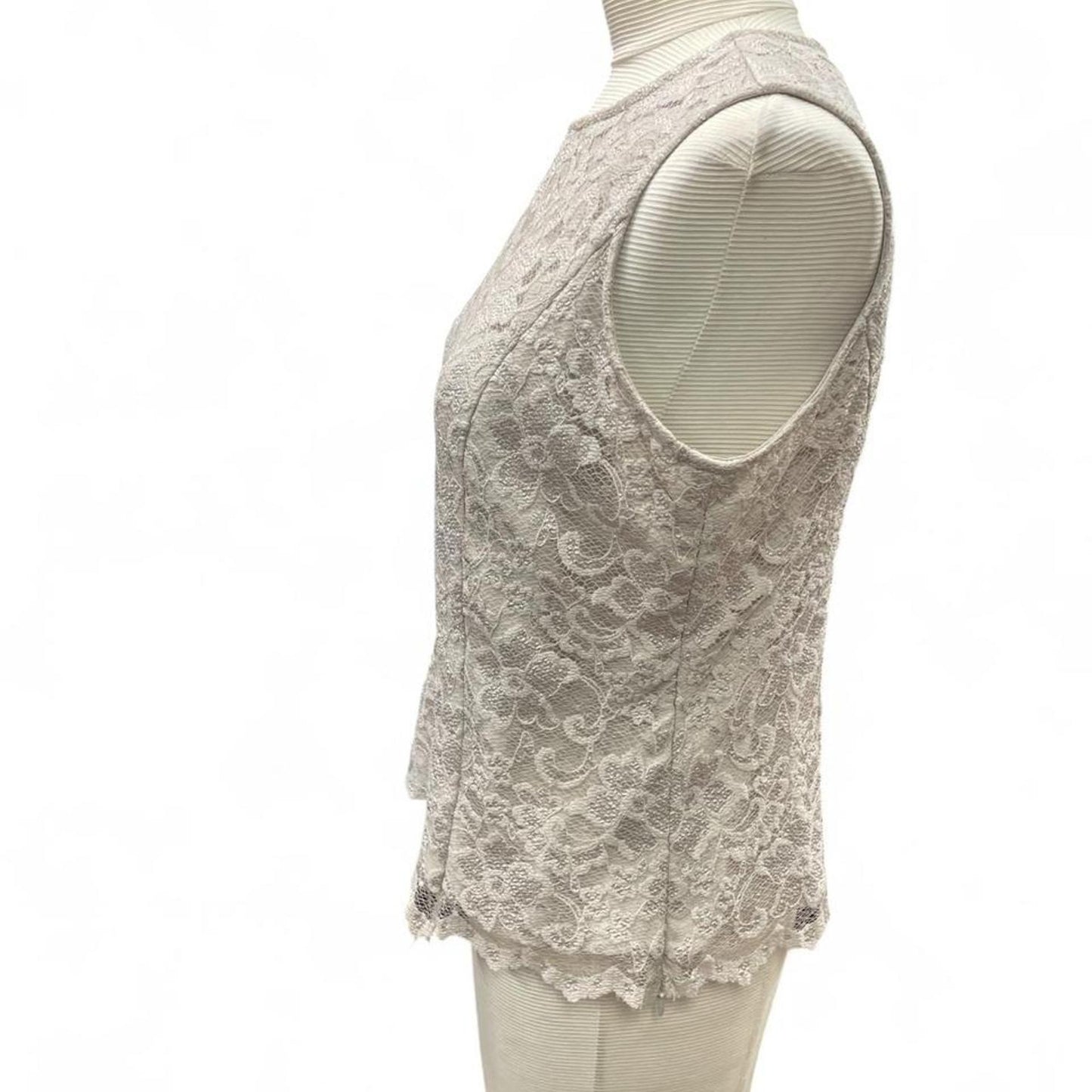 Cream lace set