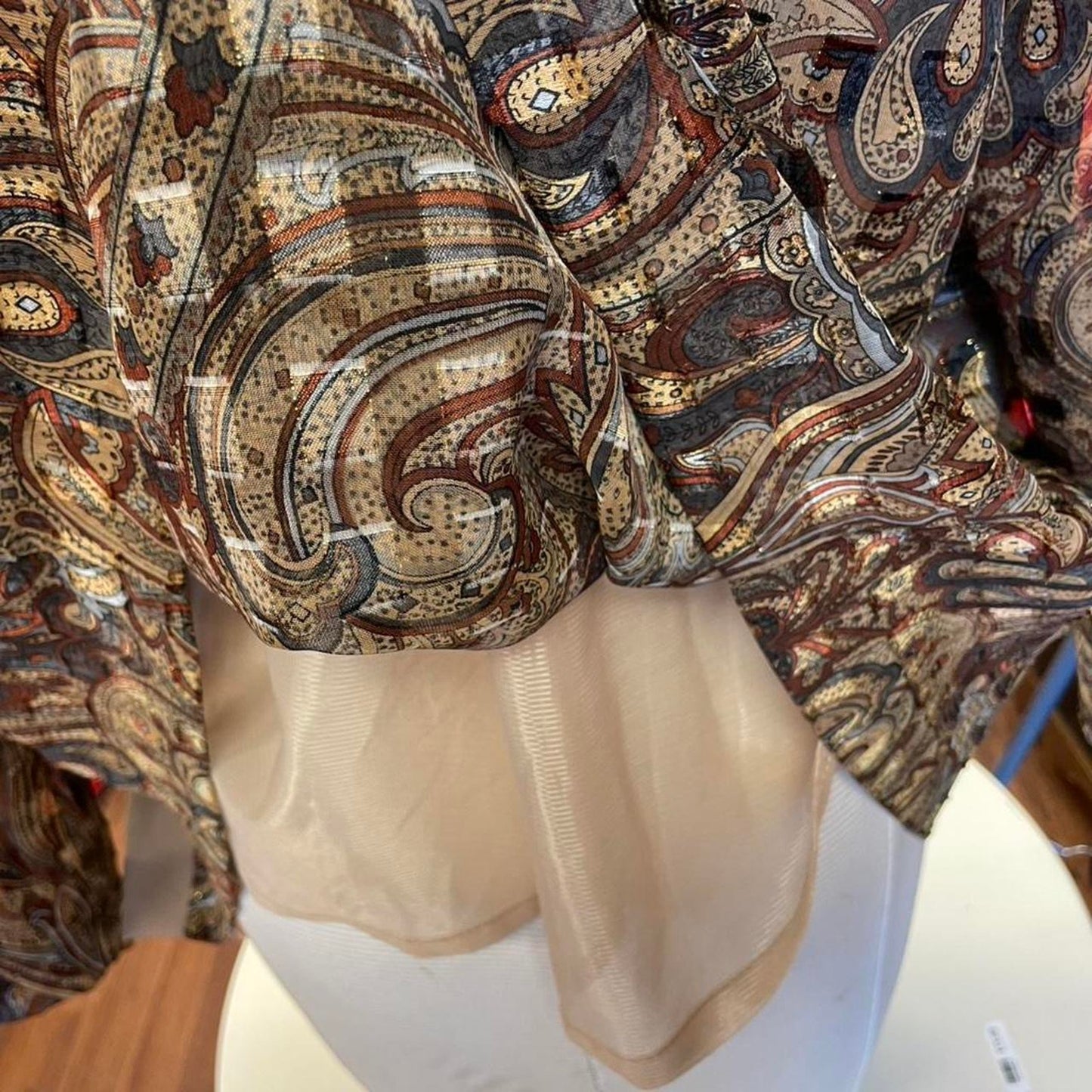 Rm richards brown paisley print