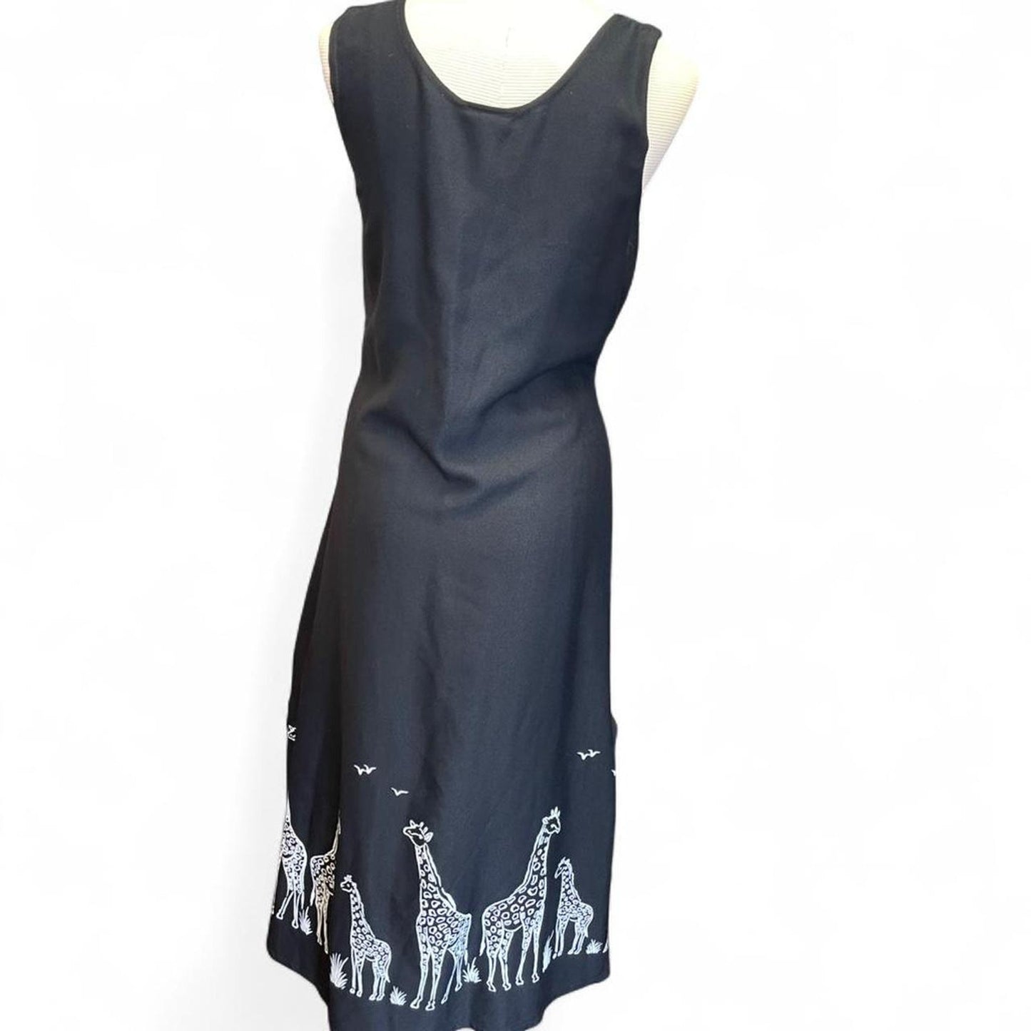 Black and white giraffe print