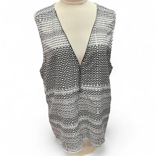 Black white patterned vest