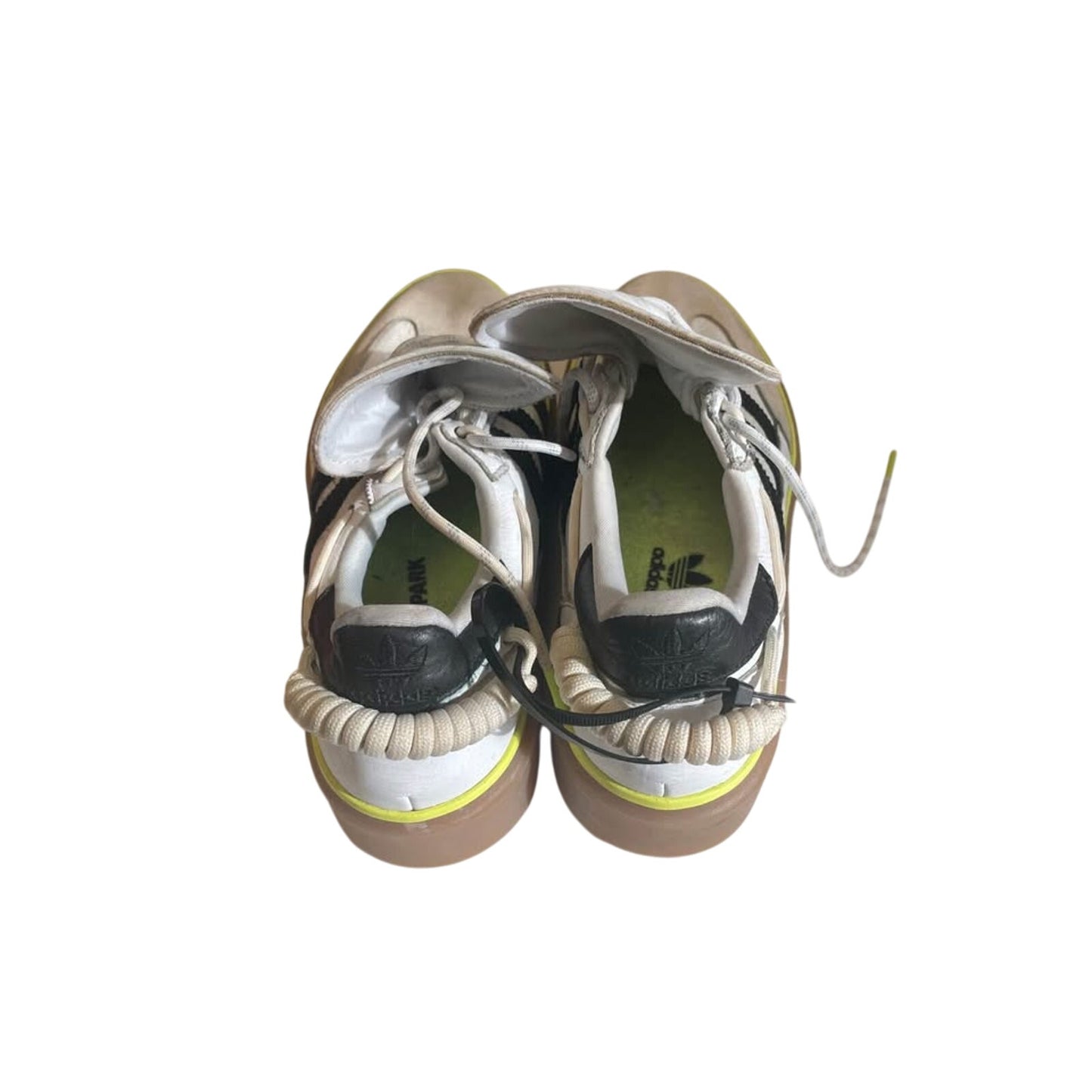 Women’s sneakers