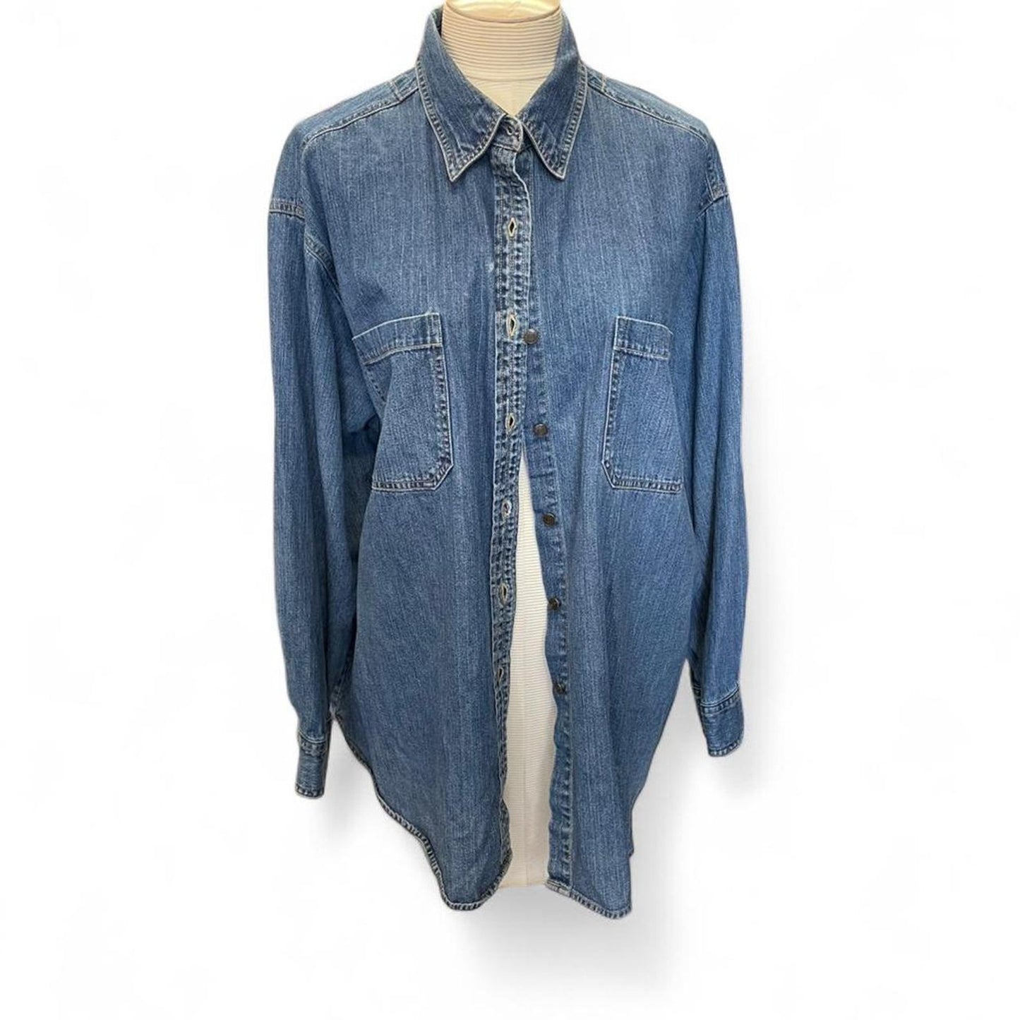 Bill blass blue denim button