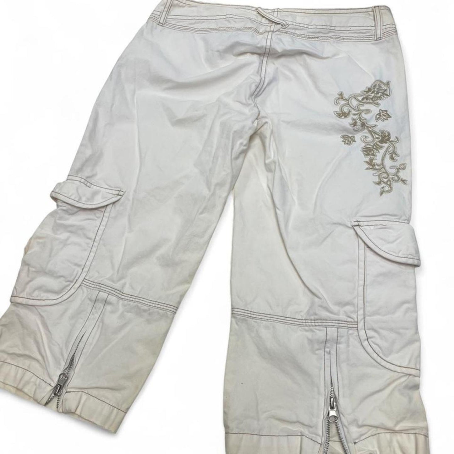 Cream cargo pants with embroidery