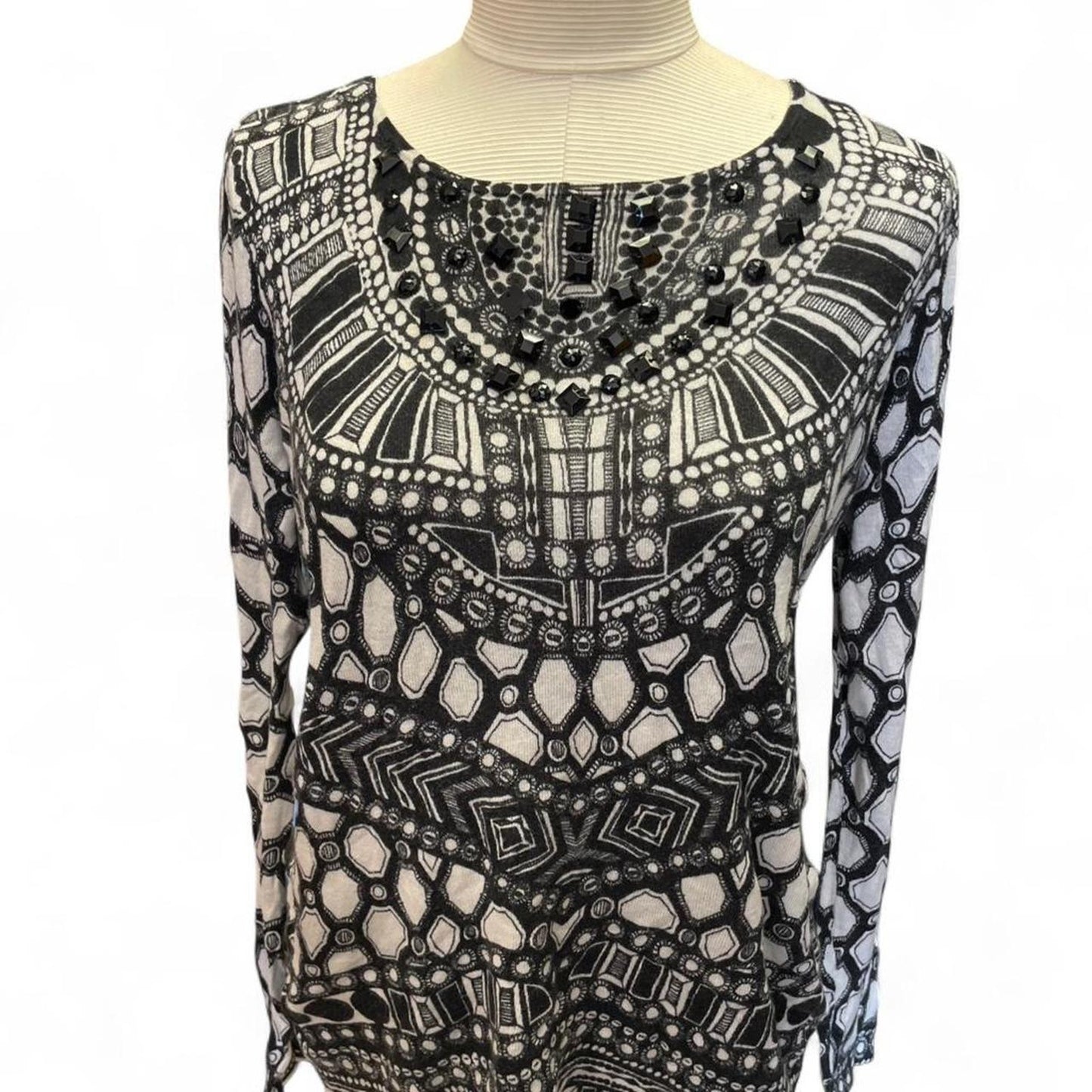 Black white patterned long