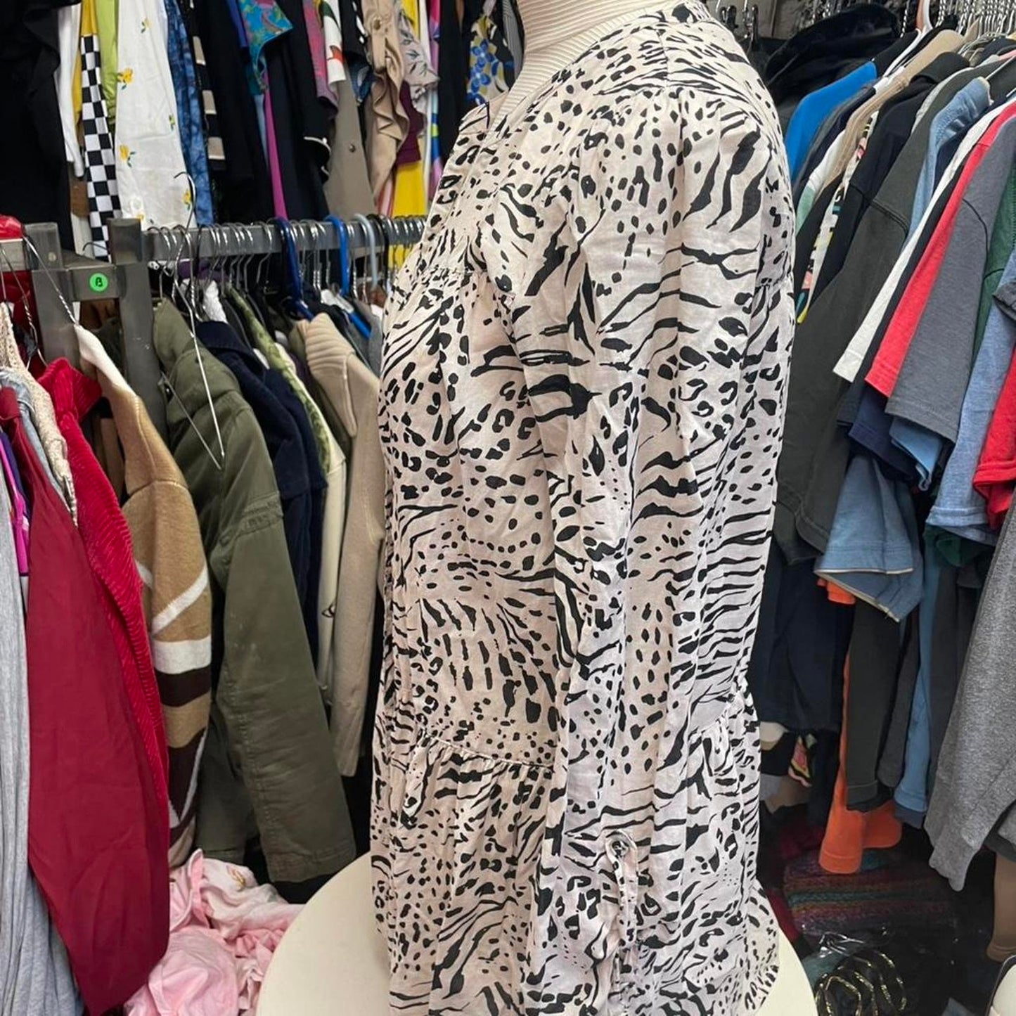 Hm animal print button up