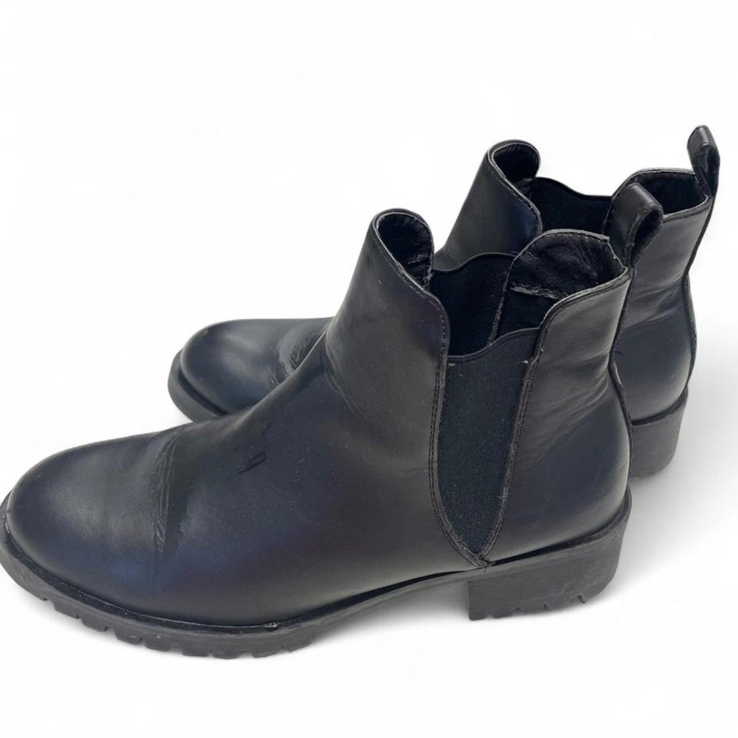 Black leather chelsea boots