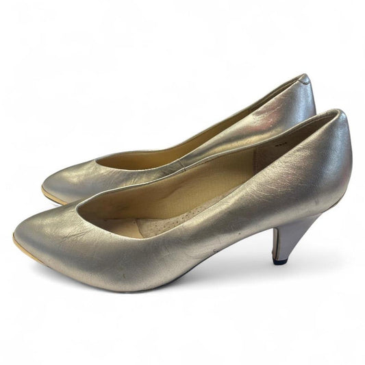 Silver metallic leather kitten heels