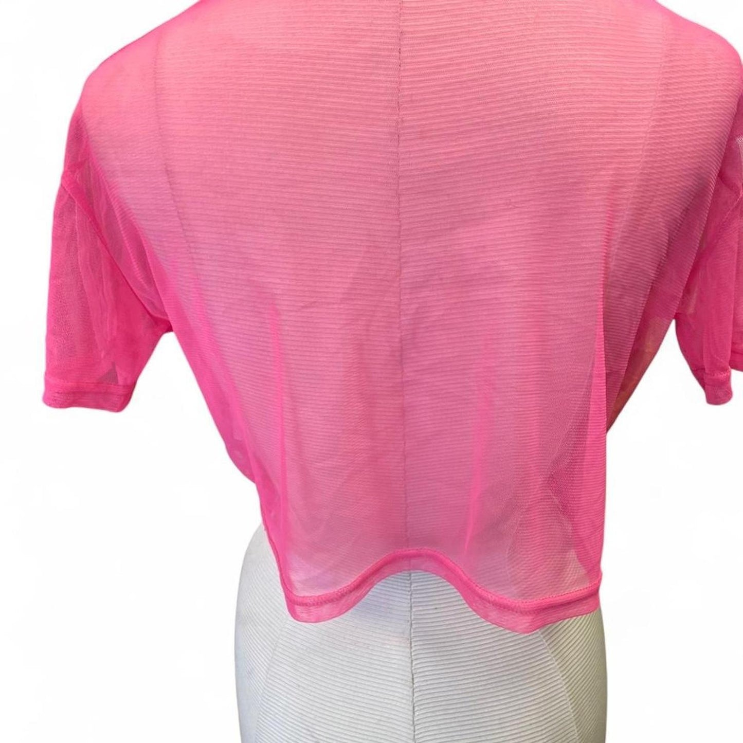 Pink mesh top with white