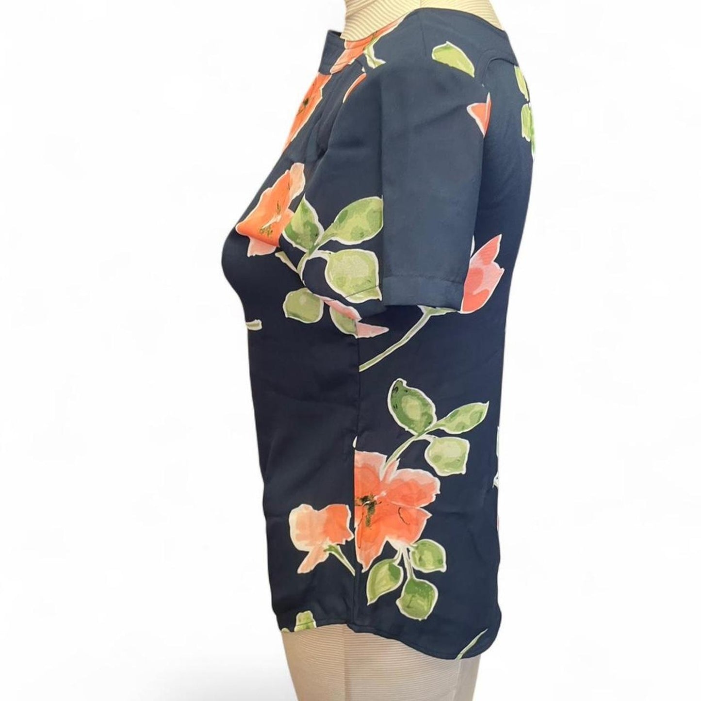 Van heusen navy floral blouse