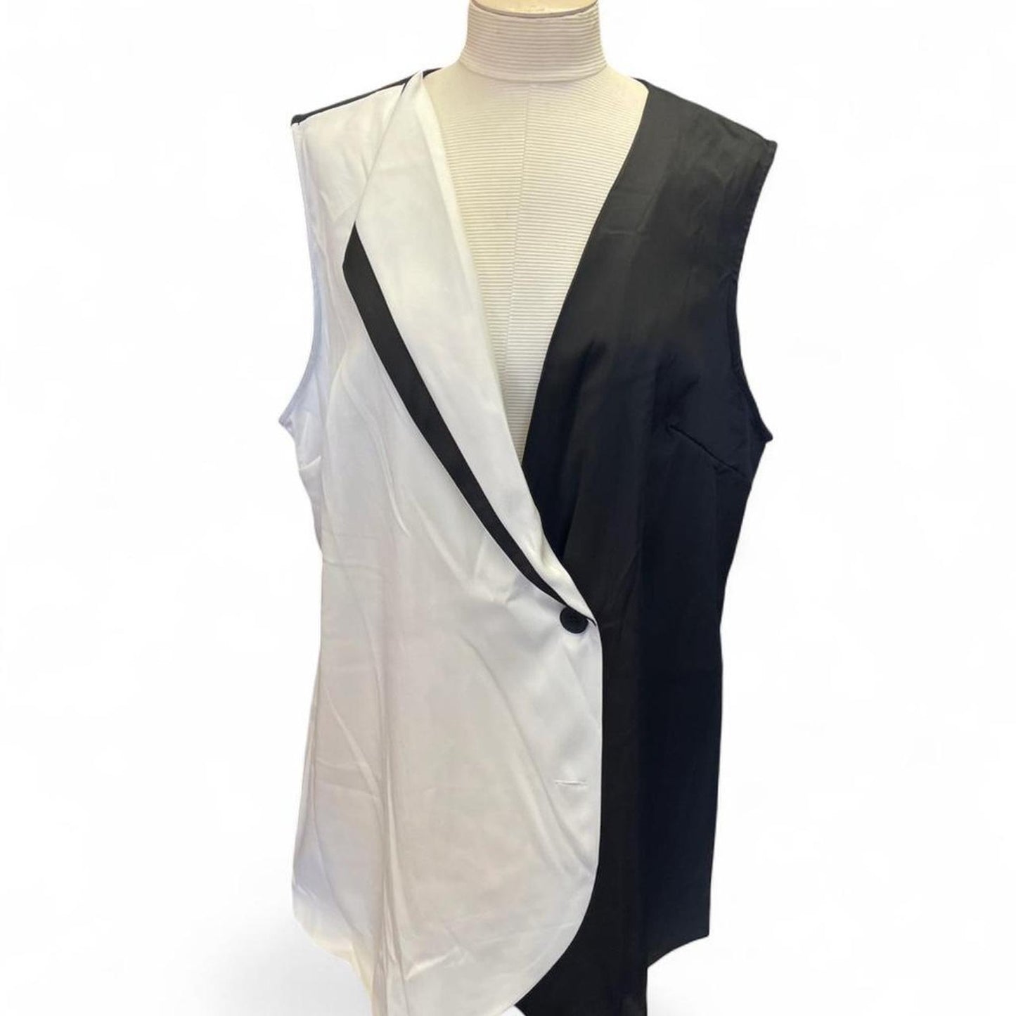 Shein black and white sleeveless