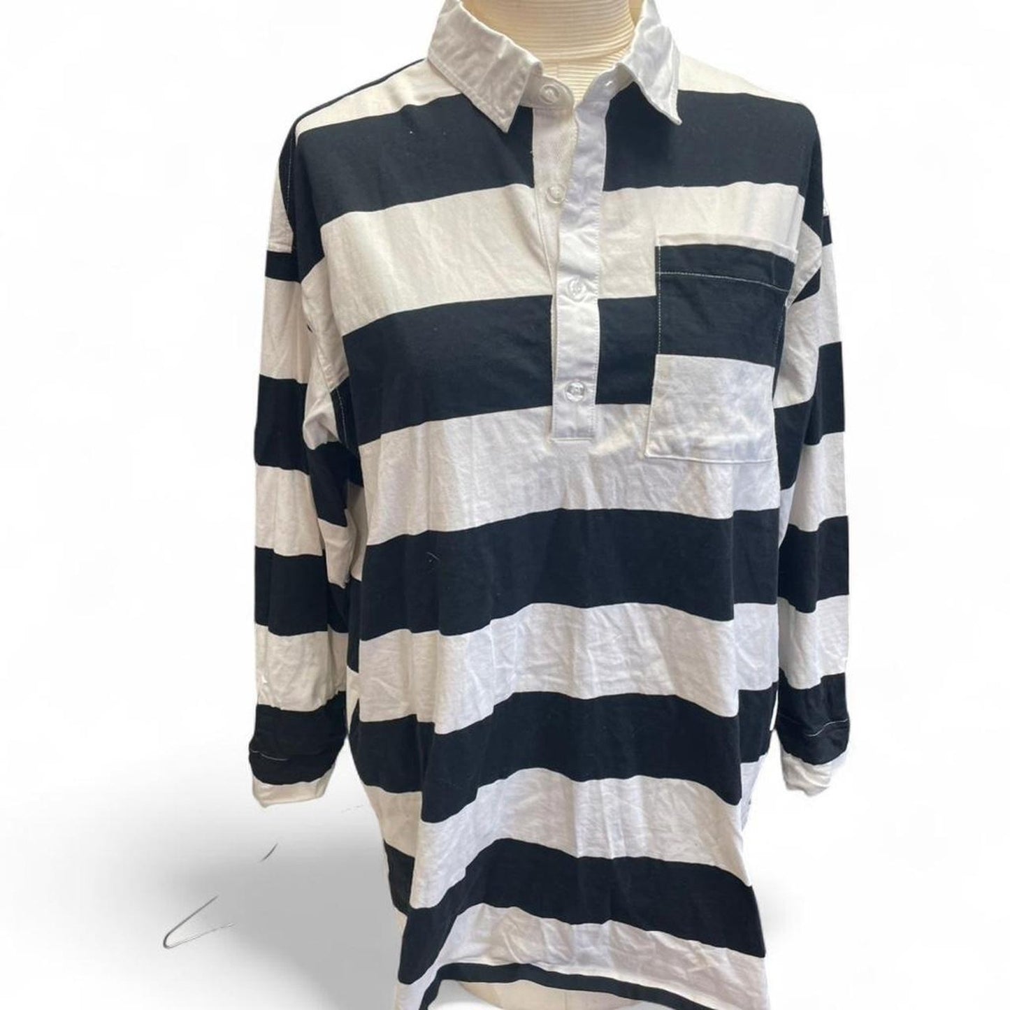 Forever 21 black and white