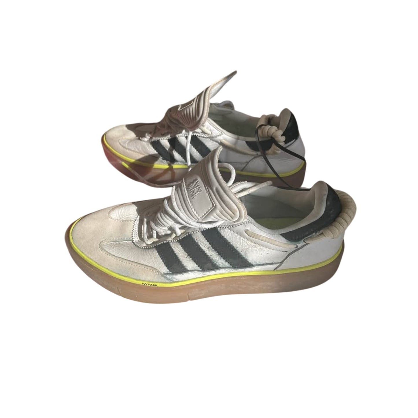 Women’s sneakers
