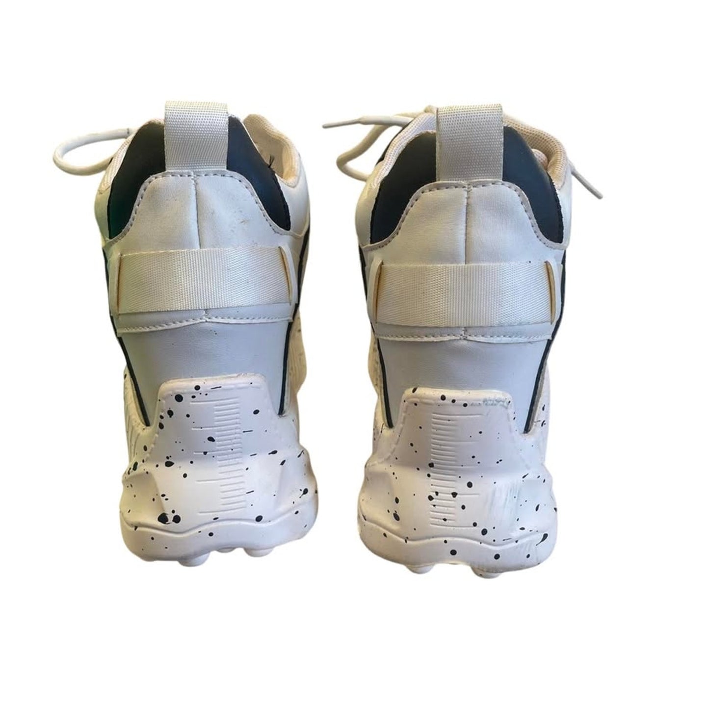 White and black chunky sneakers