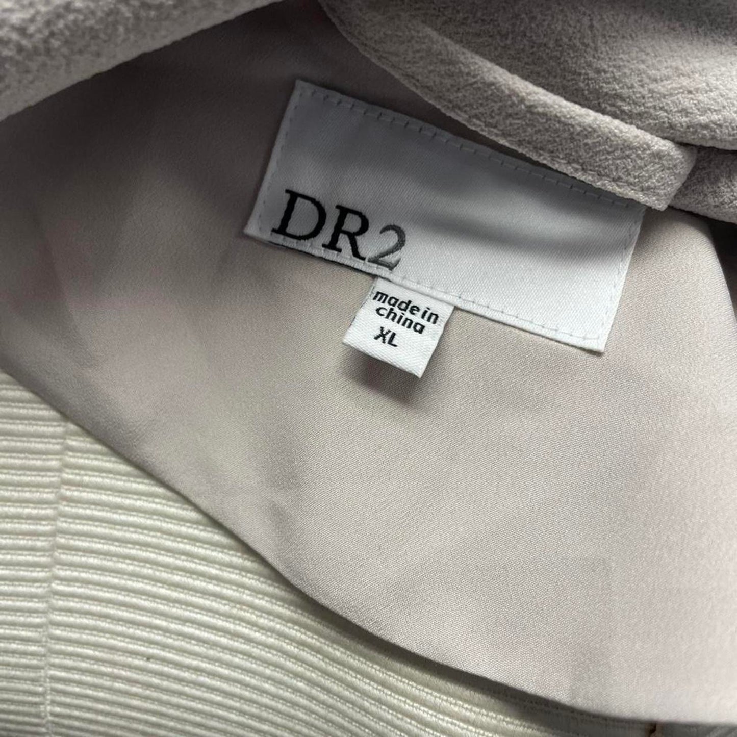 Dr2 white blazer with pockets