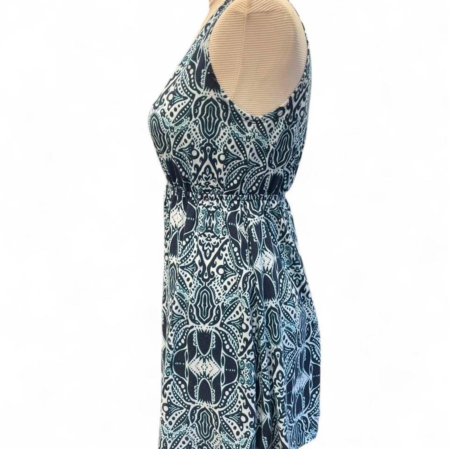 Blue and white geometric patterned