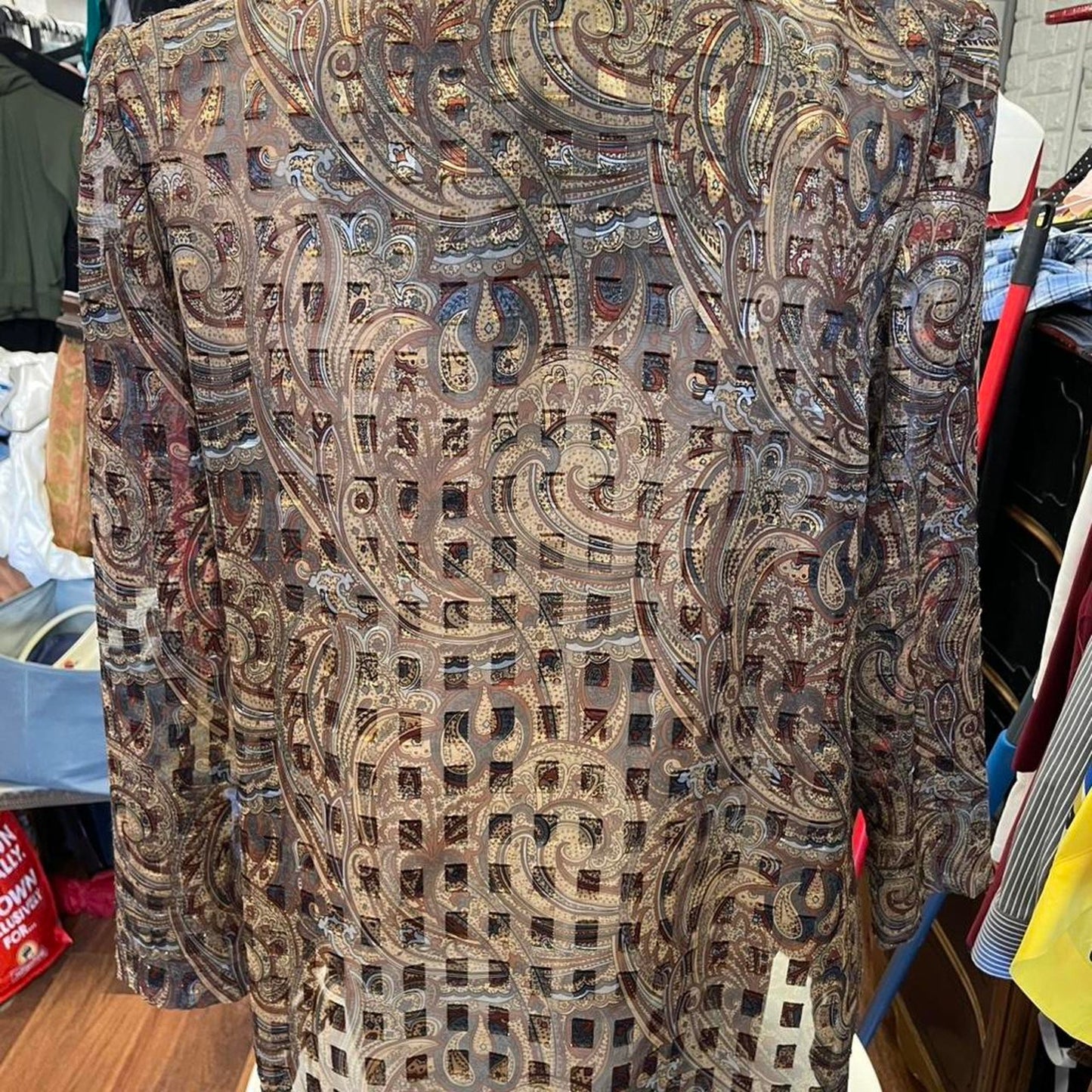 Rm richards brown paisley print