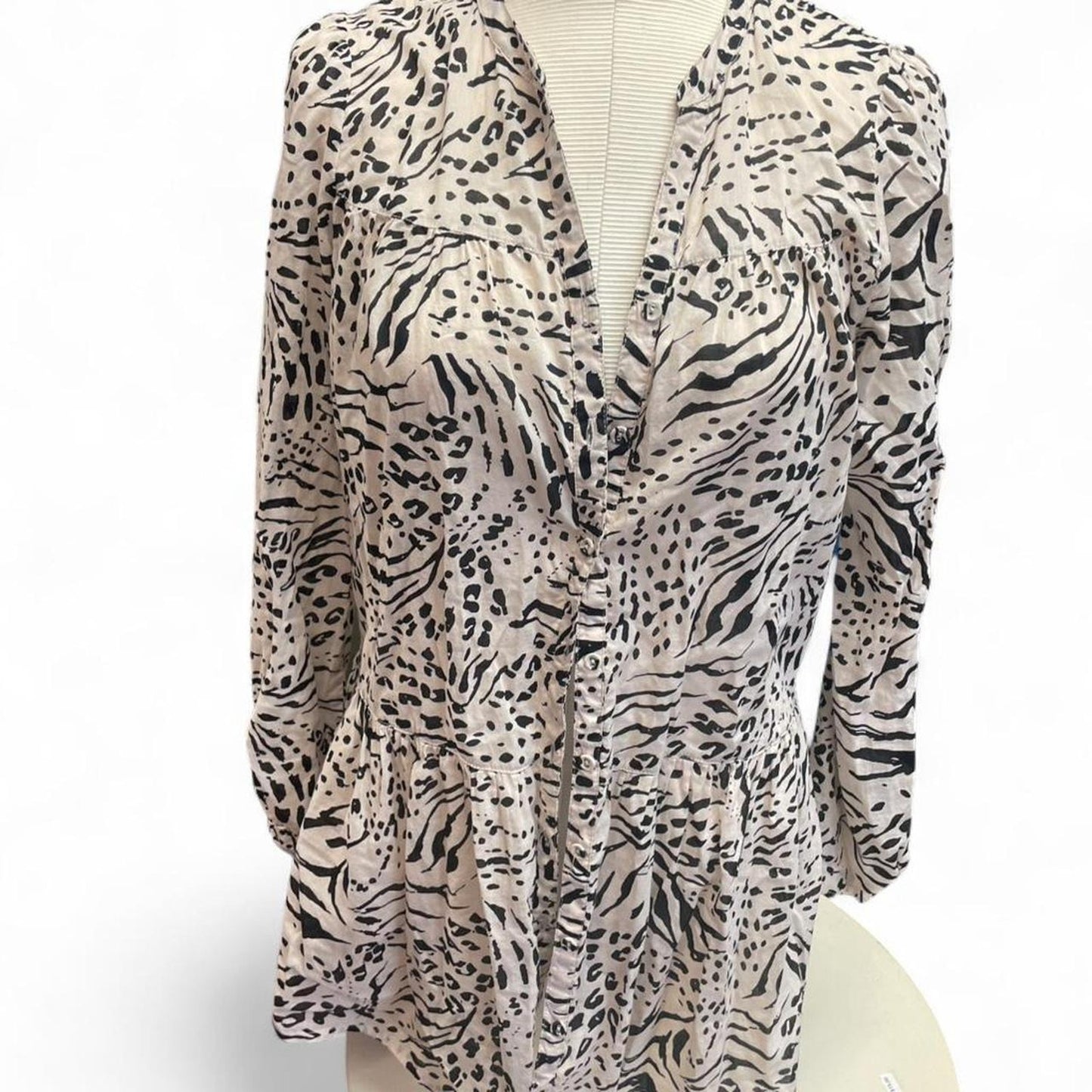 Hm animal print button up