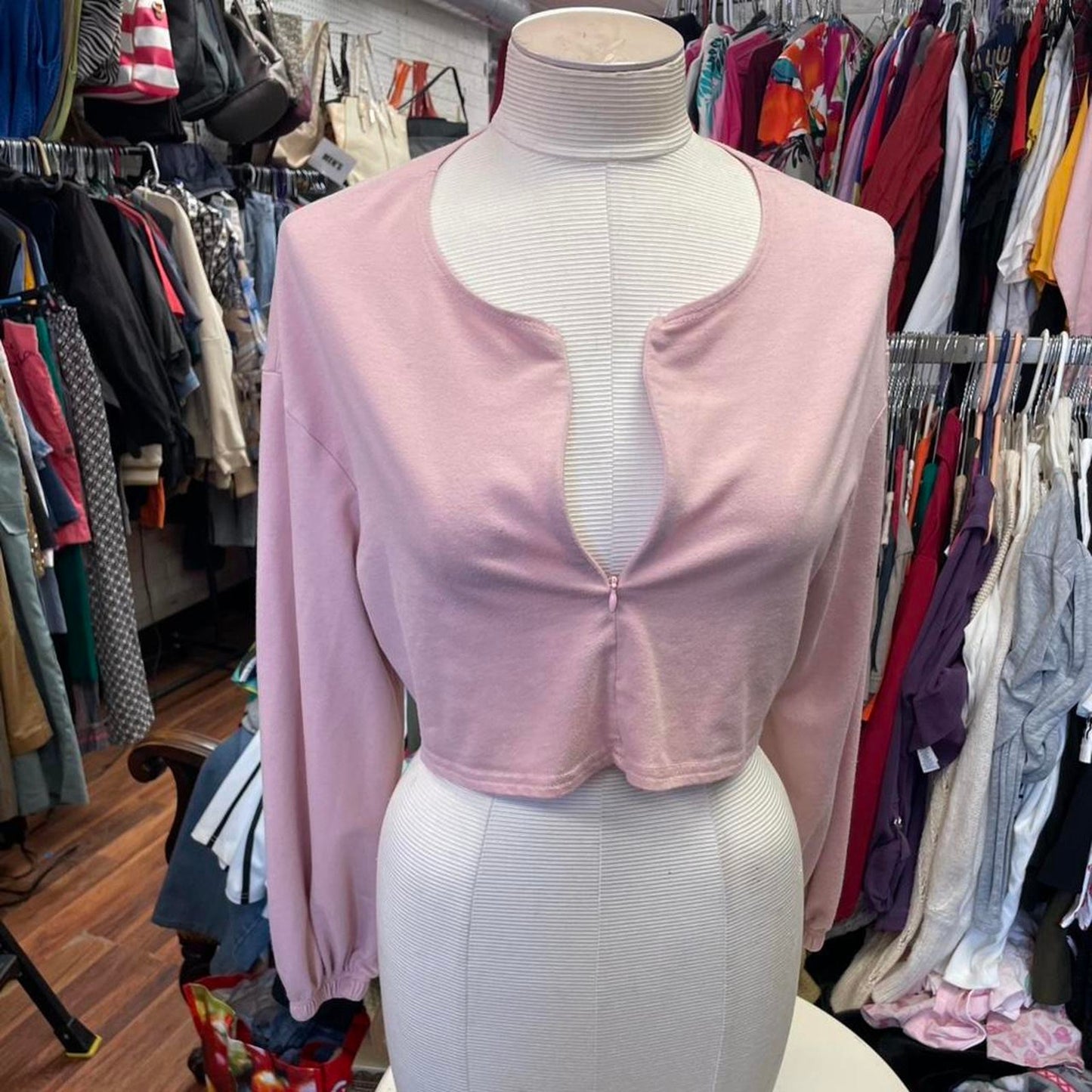 Pink long sleeve crop top