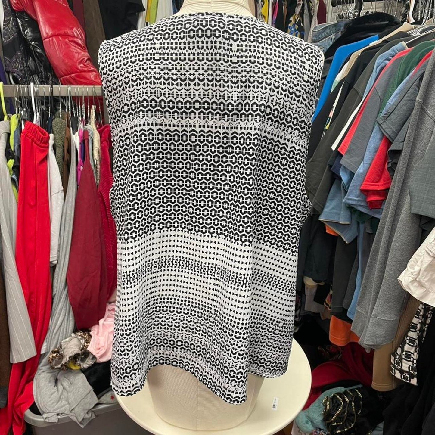 Black white patterned vest