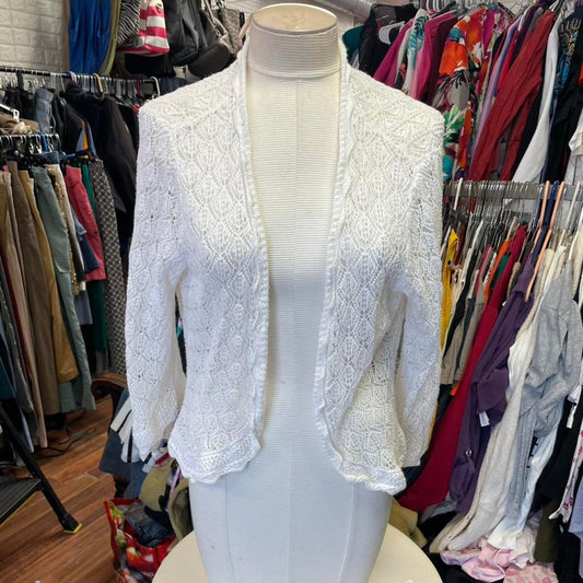 White lace cardigan with open