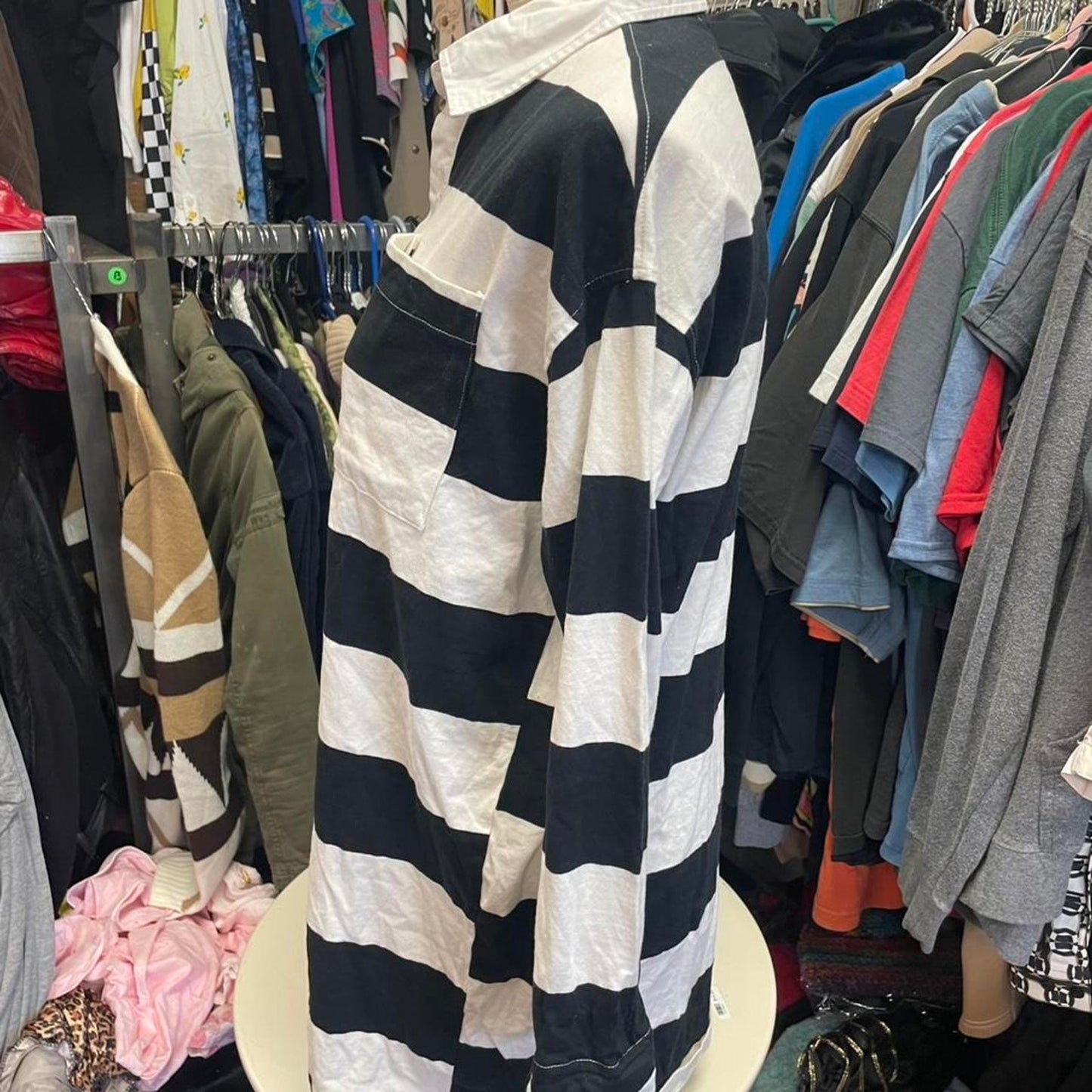 Forever 21 black and white