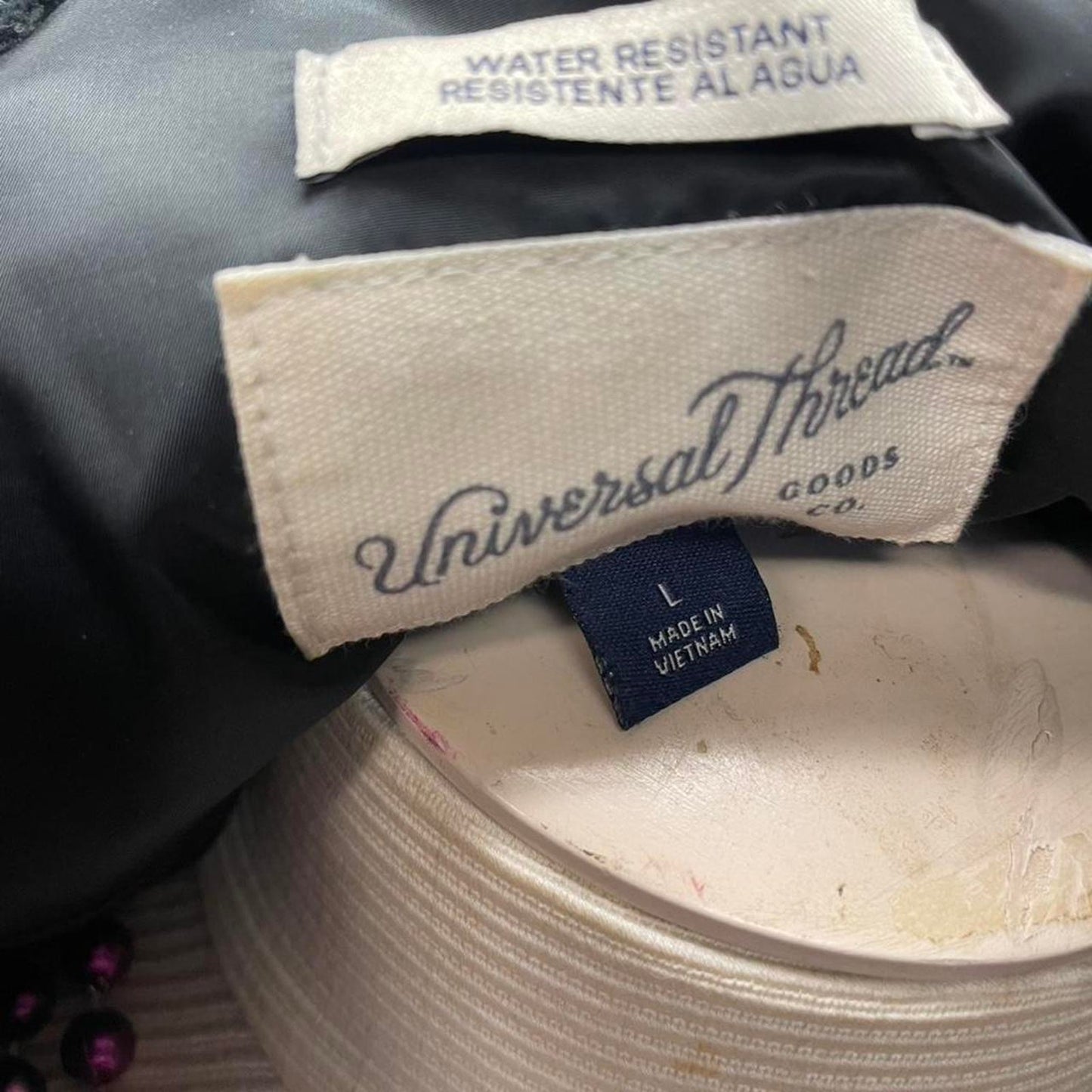 Universal thread black rain jacket