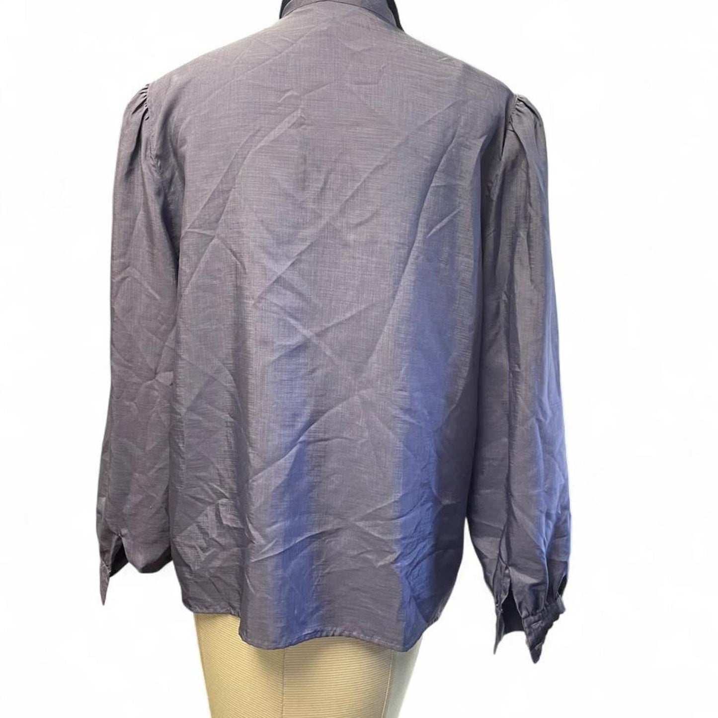 Purple vintage 70s polyester button