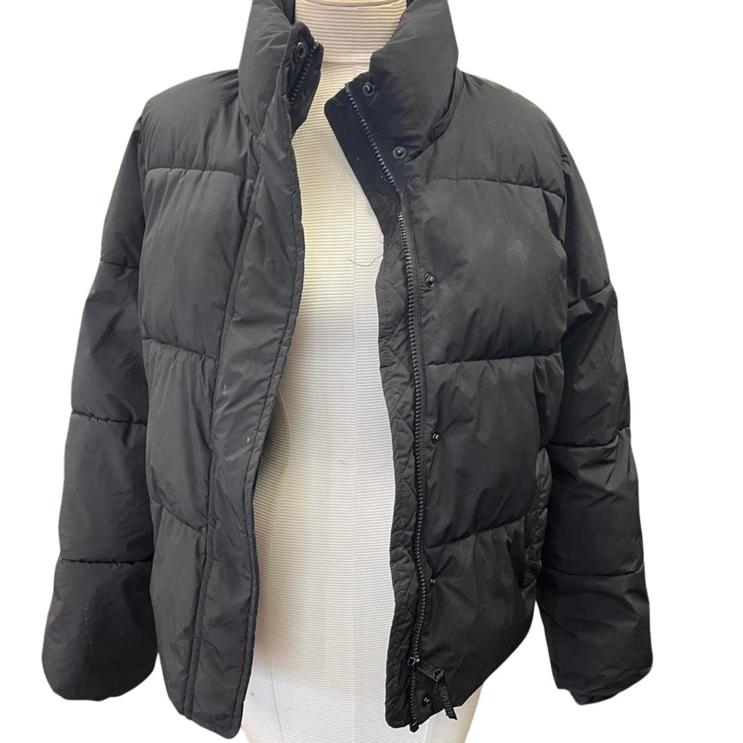 Black puffer jacket