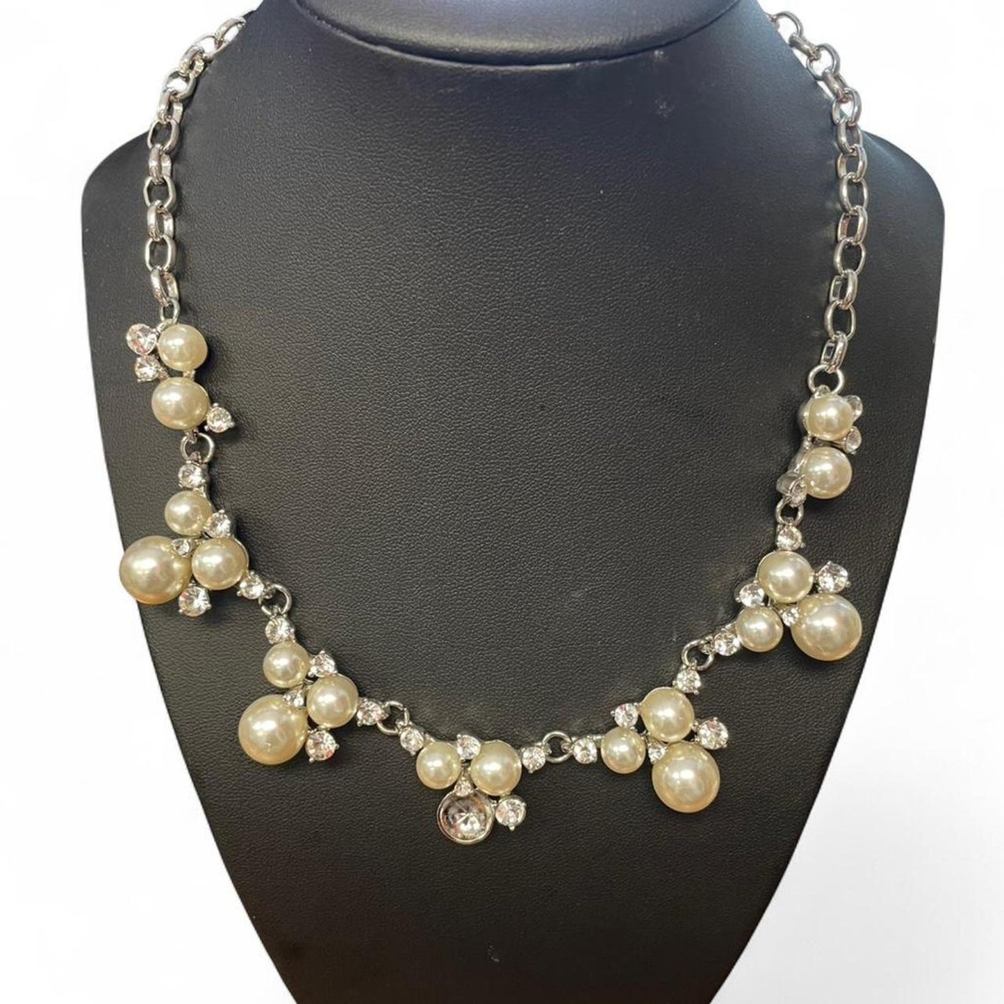 Cream pearl and rhinestone necklace