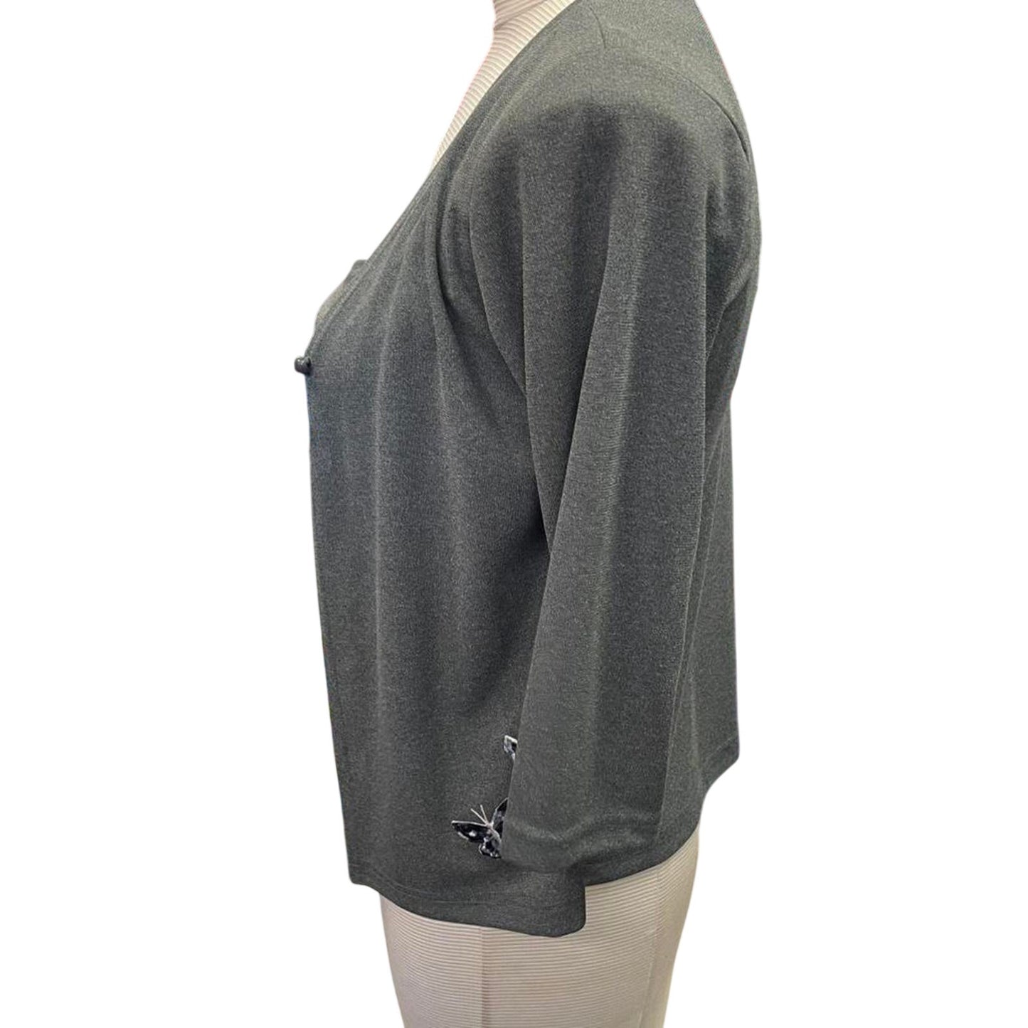 Grey cropped cardigan with button
