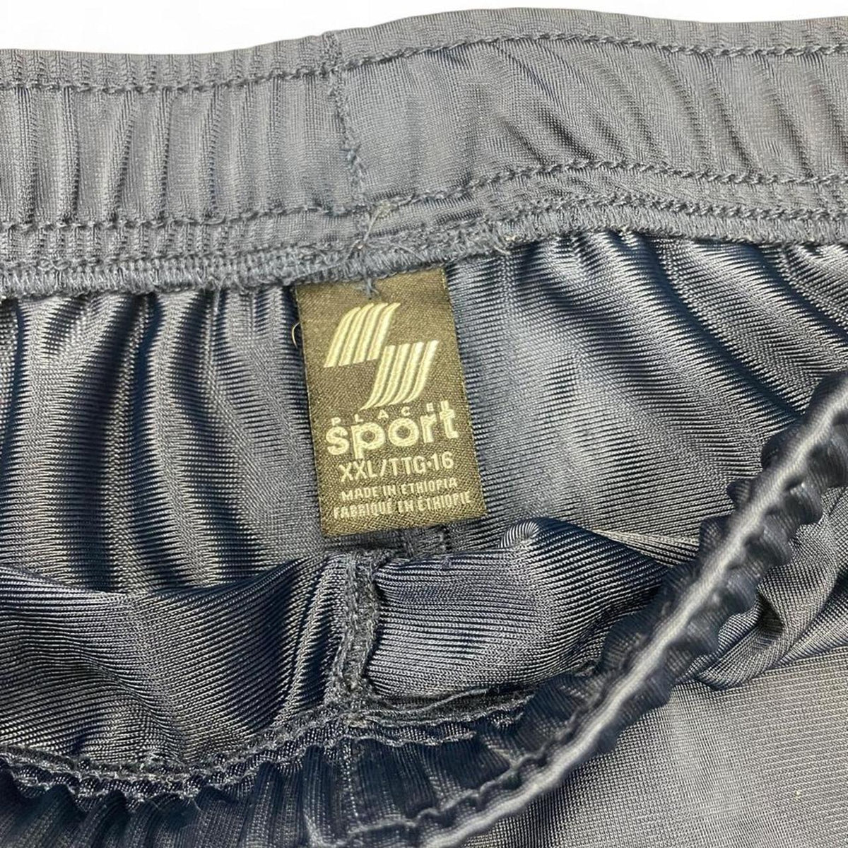 A.Black gray shorts size
